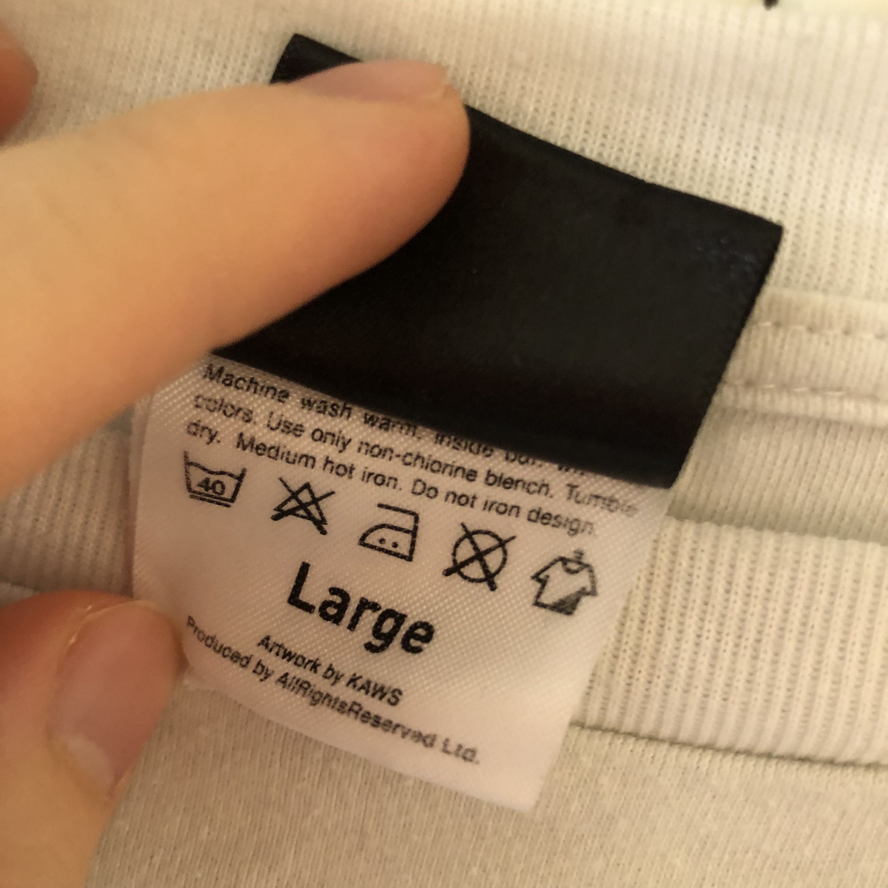 Kaws Original Fake x Kaws Tee Size US M / EU 48-50 / 2 - 4 Thumbnail