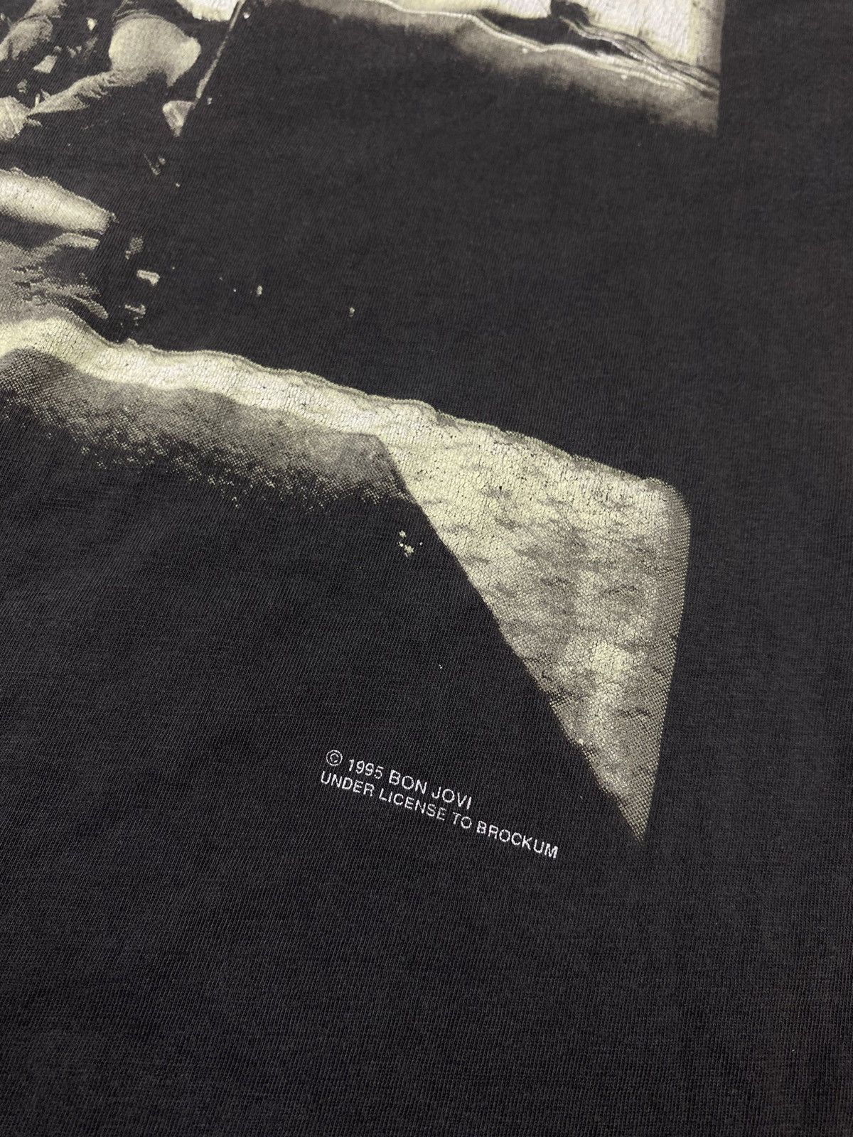 Bon Jovi Bon Jovi 1995 Cross road t shirt Size US XL / EU 56 / 4 - 4 Thumbnail