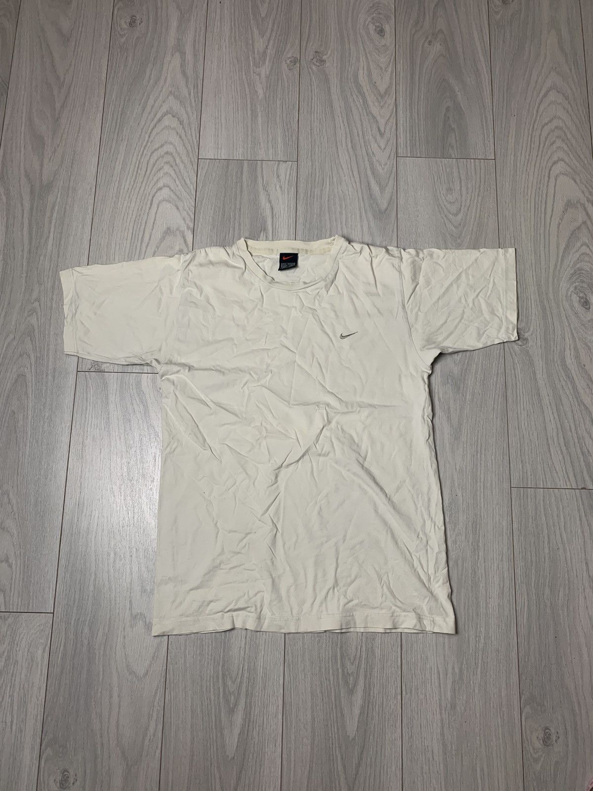 Nike × Vintage Vintage Nike T-Shirt Swoosh Beige Size US M / EU 48-50 / 2 - 1 Thumbnail