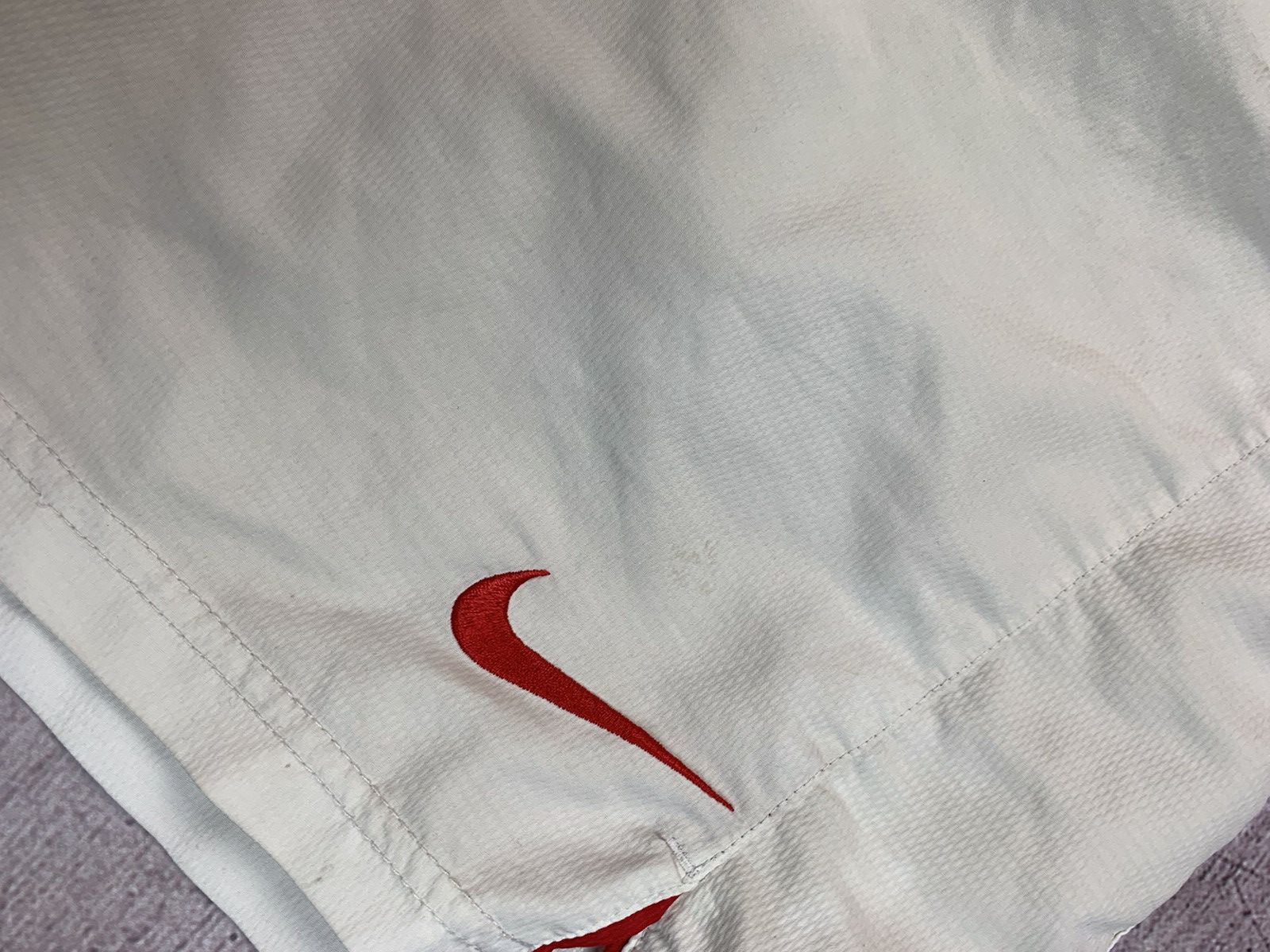 Nike Vintage Nike Arsenal Y2K Hype Shorts Size US 32 / EU 48 - 3 Thumbnail