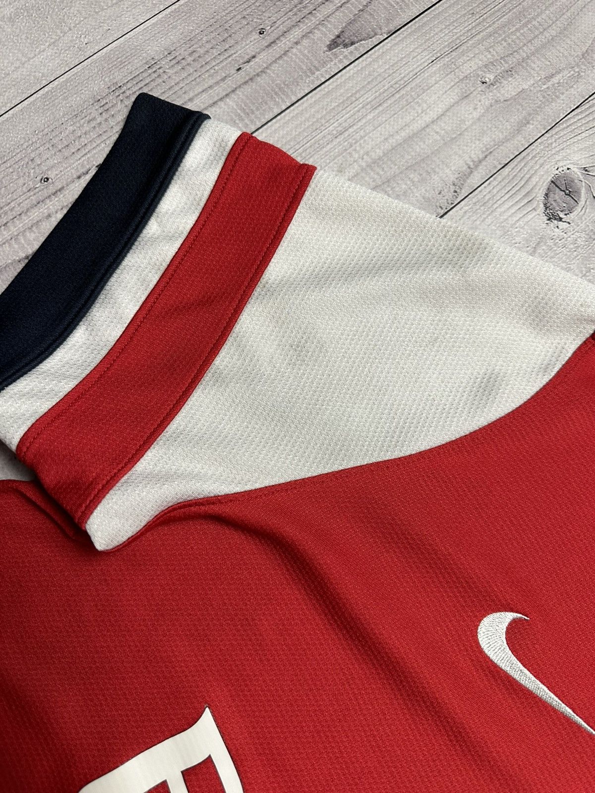 Nike × Vintage Vintage Arsenal soccer jersey Nike size L Size US L / EU 52-54 / 3 - 5 Thumbnail