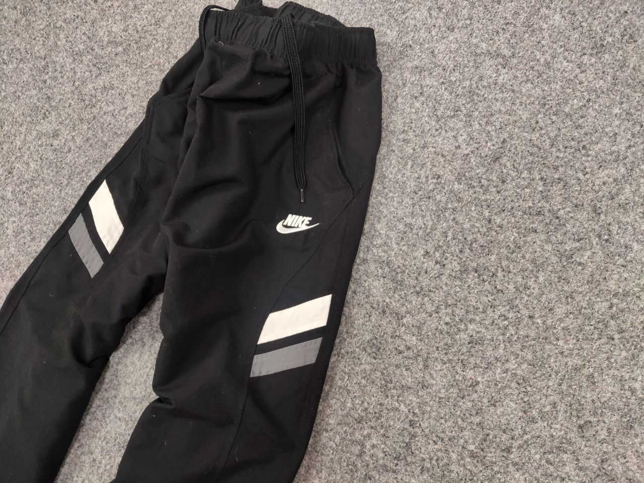 Nike Nike Track Vintage Pants Swoosh Y2K Drill Nylon Joggers Rare Size US 34 / EU 50 - 4 Thumbnail