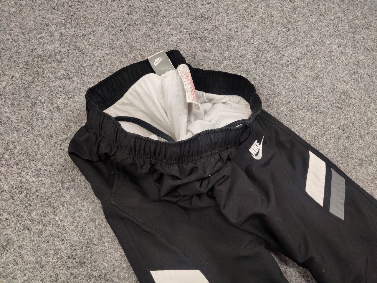 Nike Nike Track Vintage Pants Swoosh Y2K Drill Nylon Joggers Rare Size US 34 / EU 50 - 10 Thumbnail