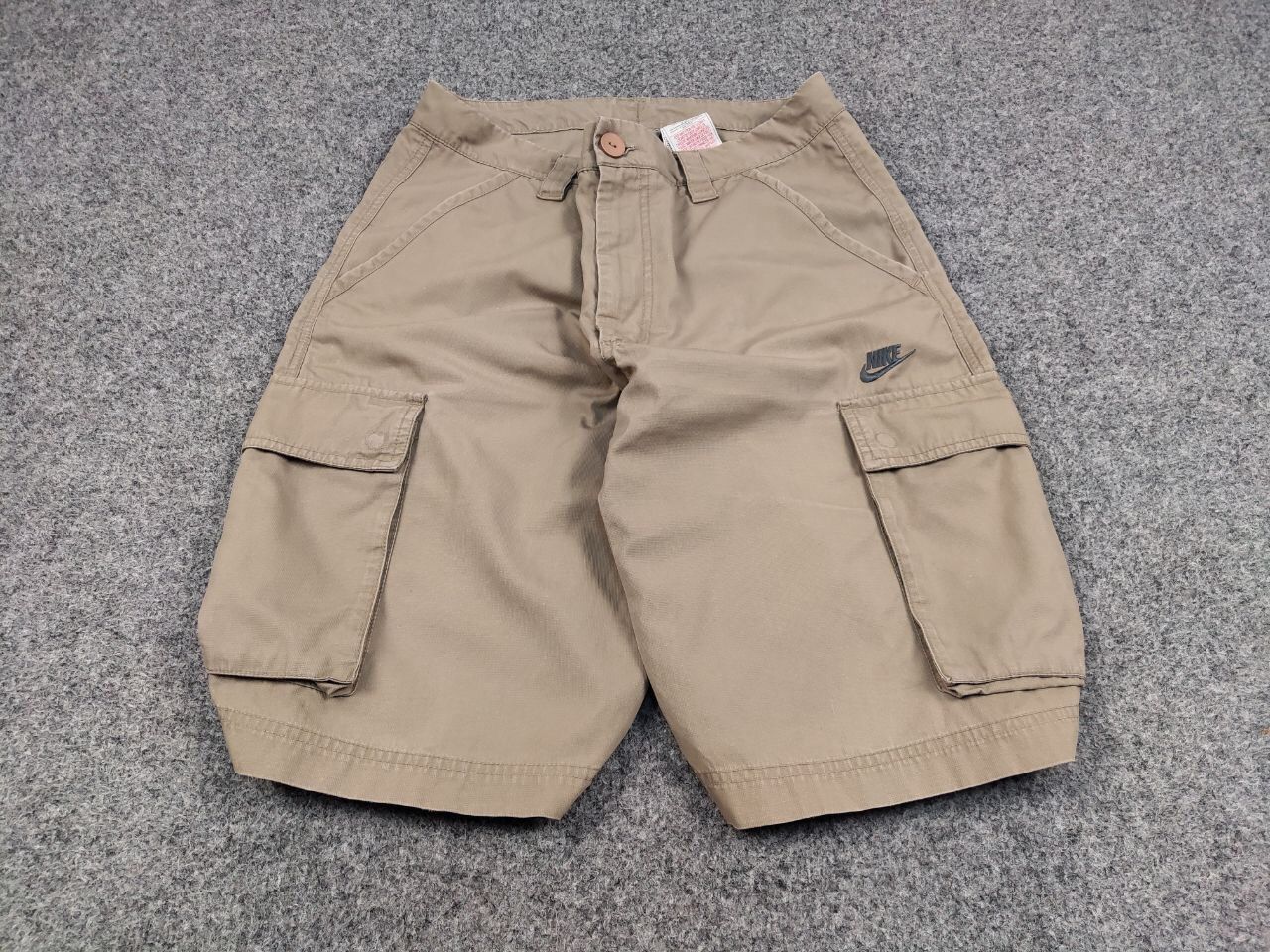 Nike Vintage Nike Cargo Casual Shorts Streetwear Travis Scott Size US 32 / EU 48 - 2 Thumbnail