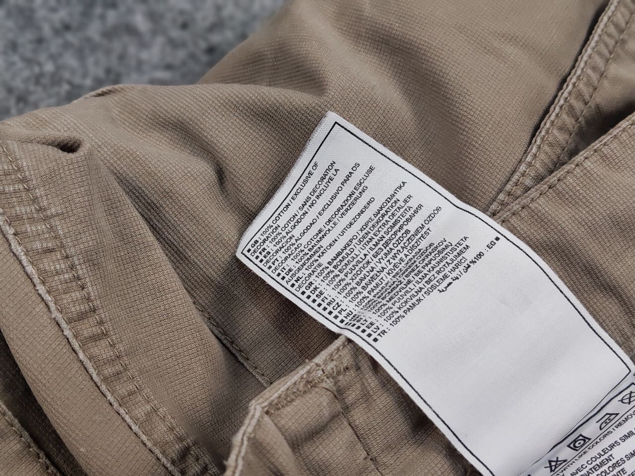 Nike Vintage Nike Cargo Casual Shorts Streetwear Travis Scott Size US 32 / EU 48 - 14 Thumbnail