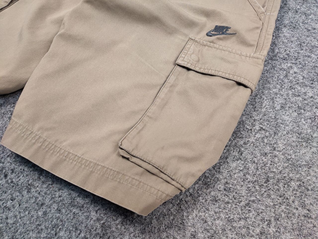 Nike Vintage Nike Cargo Casual Shorts Streetwear Travis Scott Size US 32 / EU 48 - 4 Thumbnail