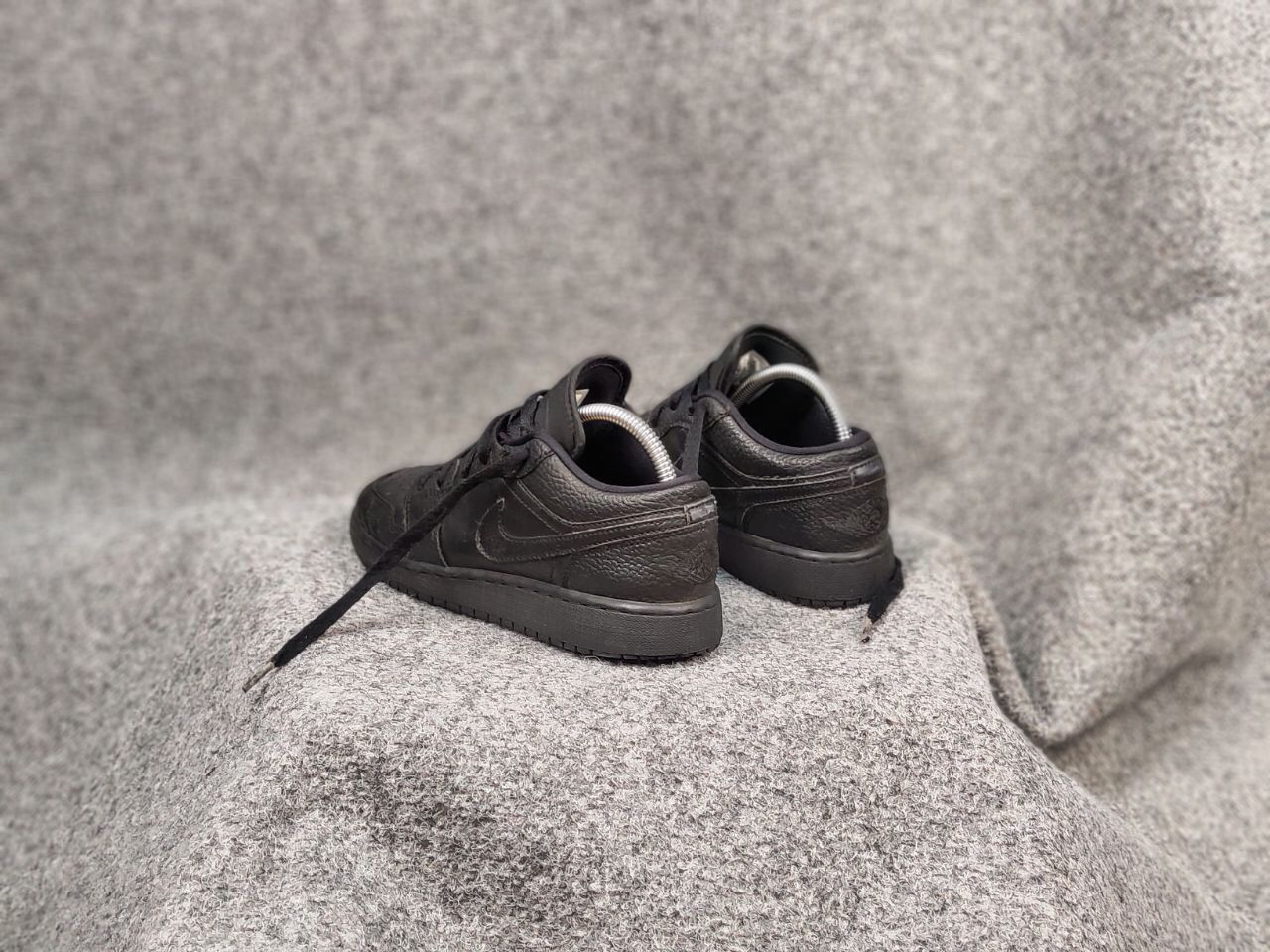 Nike Nike Air Jordan 1 Gs Low Triple Black Retro Leather Sneakers Size US 6.5 / IT 36.5 - 8 Thumbnail
