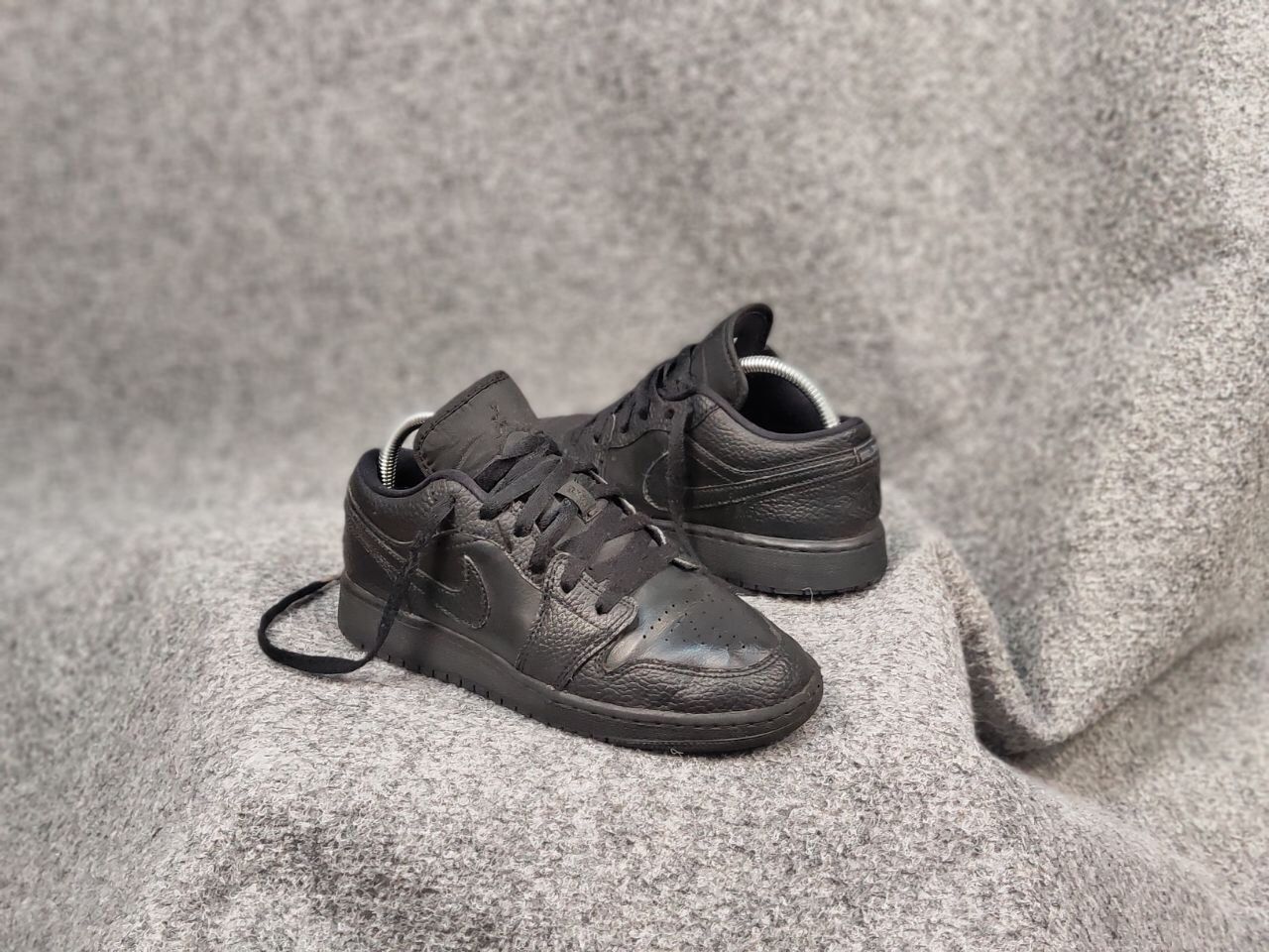 Nike Nike Air Jordan 1 Gs Low Triple Black Retro Leather Sneakers Size US 6.5 / IT 36.5 - 13 Thumbnail