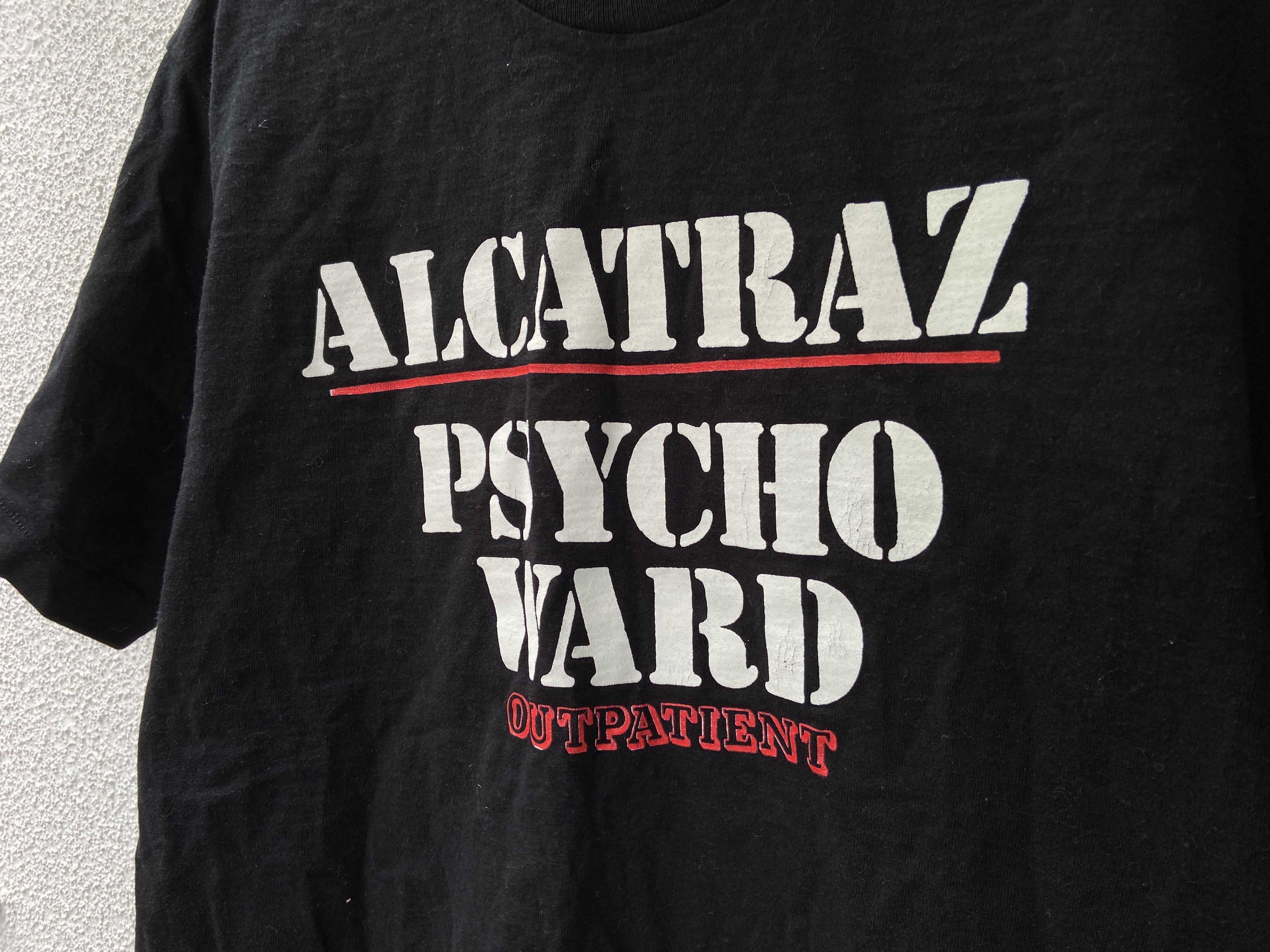 Vintage 90s Vintage Alcatraz Prison Psycho Ward Tee Size US M / EU 48-50 / 2 - 2 Thumbnail