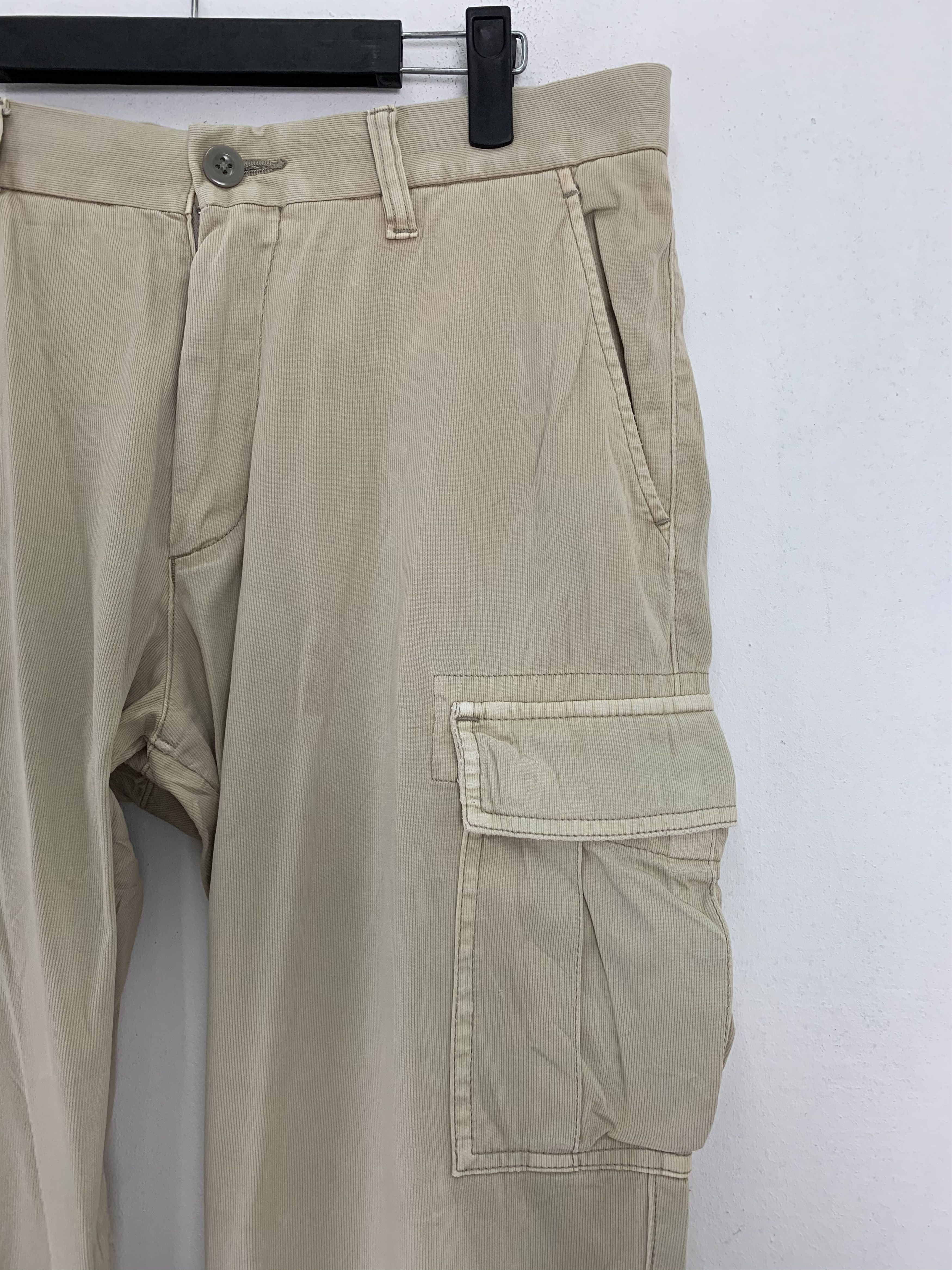 Japanese Brand Cargo Pants Uniqlo Soft Multipocket Utility Streetwear pant Size US 32 / EU 48 - 3 Thumbnail