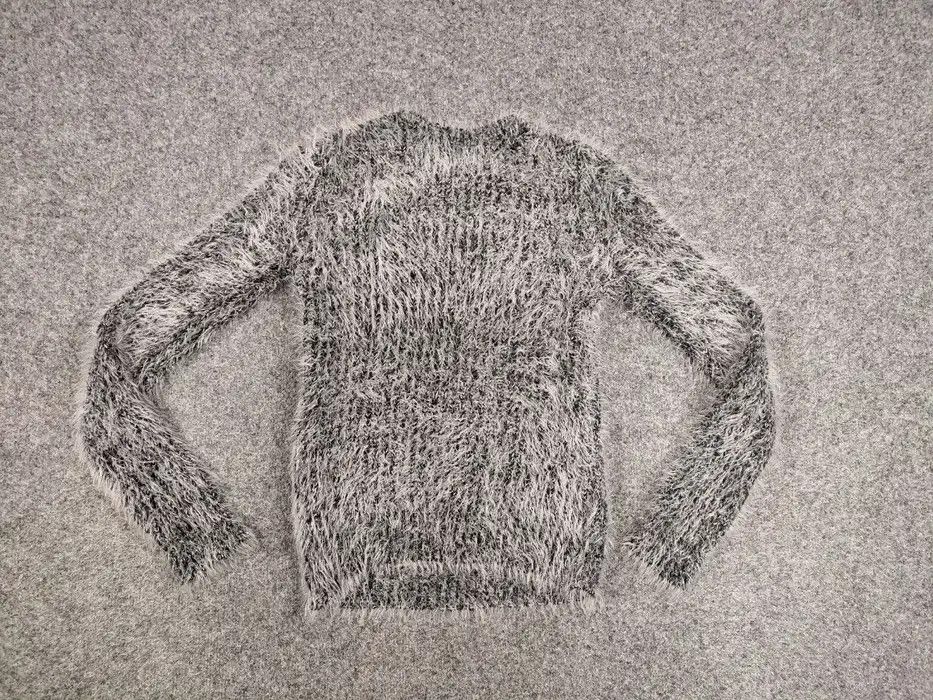 Japanese Brand Vintage 90's Japanese Gray Mohair Style Fuzzy Sweater Hype Size S / US 4 / IT 40 - 7 Thumbnail