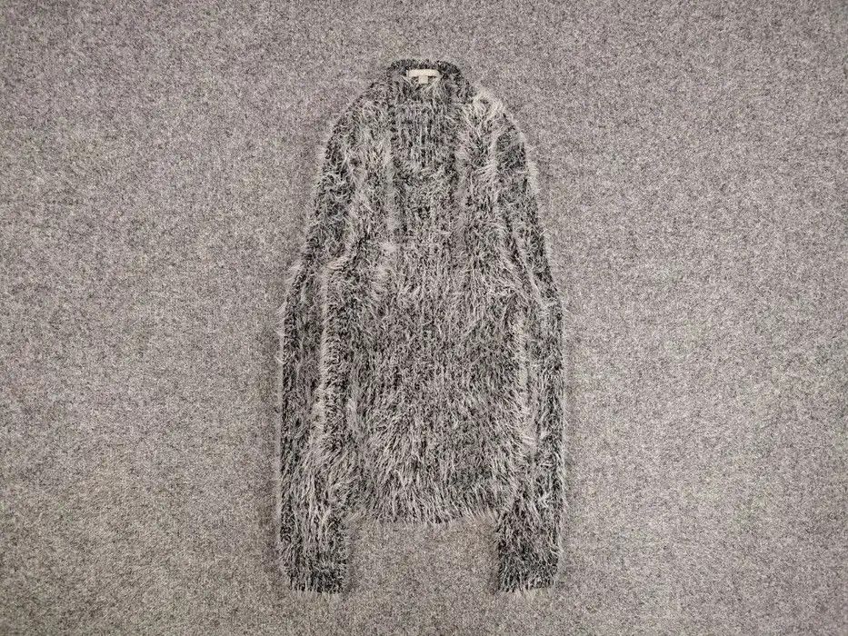 Japanese Brand Vintage 90's Japanese Gray Mohair Style Fuzzy Sweater Hype Size S / US 4 / IT 40 - 1 Thumbnail