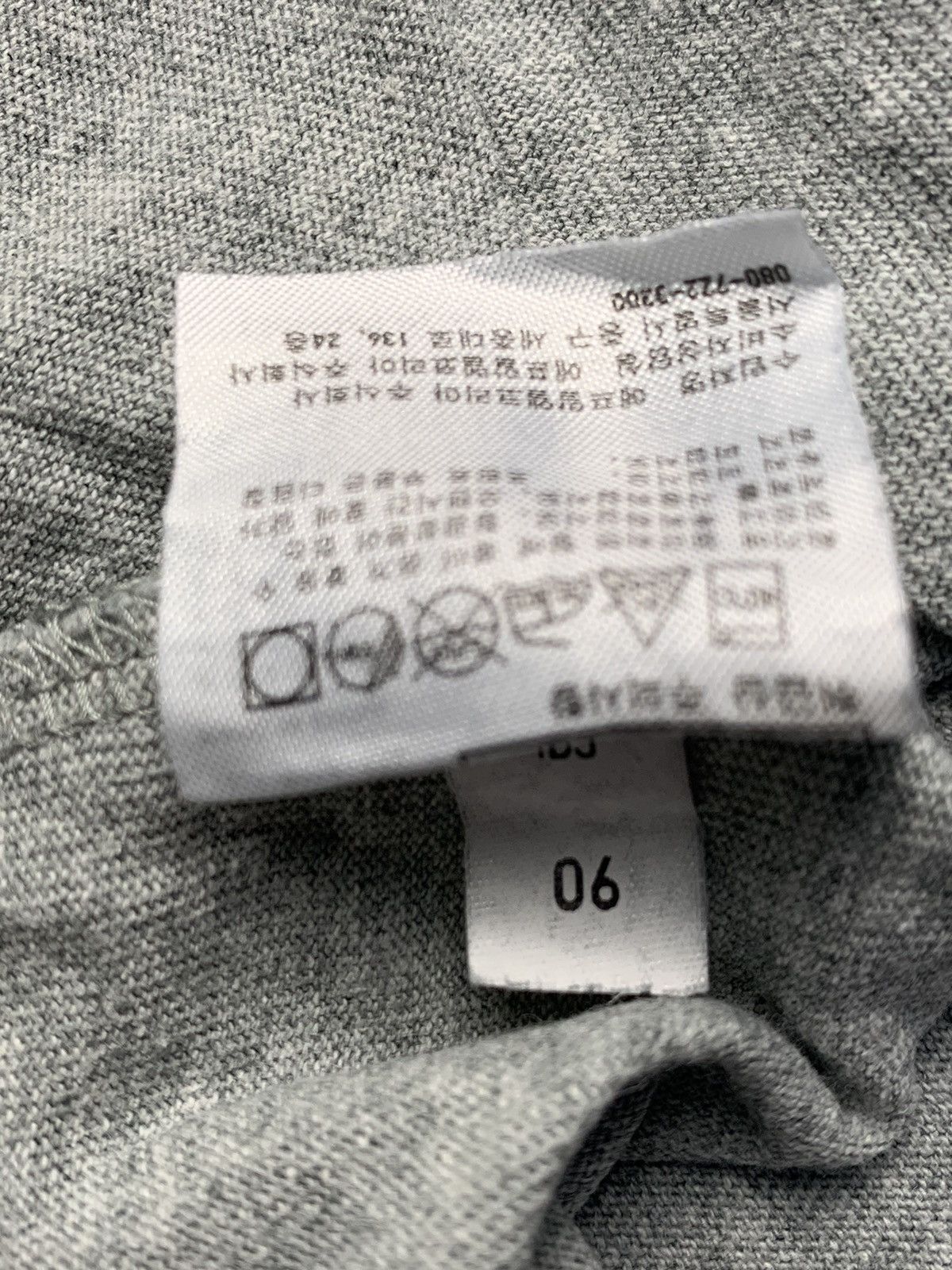 Japanese Brand Jean Michel Basquiat Uniqlo Art Long Sleeve Tee Size US XL / EU 56 / 4 - 5 Thumbnail