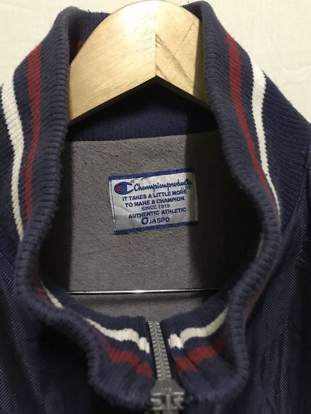 Champion × Vintage Vintage Champion Zipper Jacket Spell out big logo Size US XL / EU 56 / 4 - 4 Thumbnail