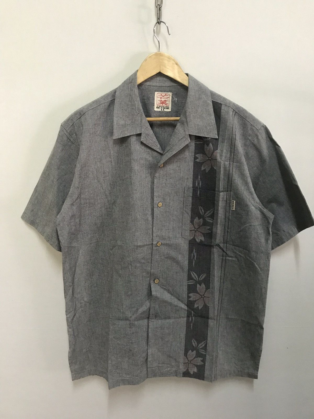 Japanese Brand Chambray Mango Okinawa Hawaiian shirt Size US XL / EU 56 / 4 - 1 Thumbnail