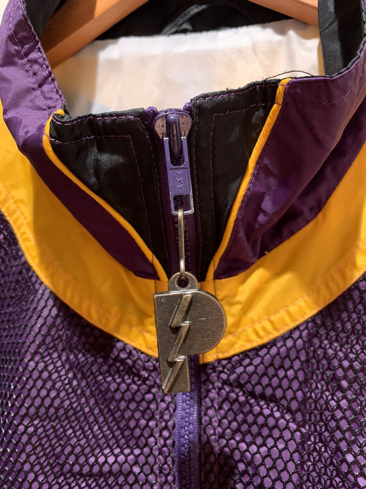 NBA × Pro Player × Vintage *RARE* Vintage Pro Player Los Angeles Lakers NBA Jacket - M Size US M / EU 48-50 / 2 - 5 Thumbnail