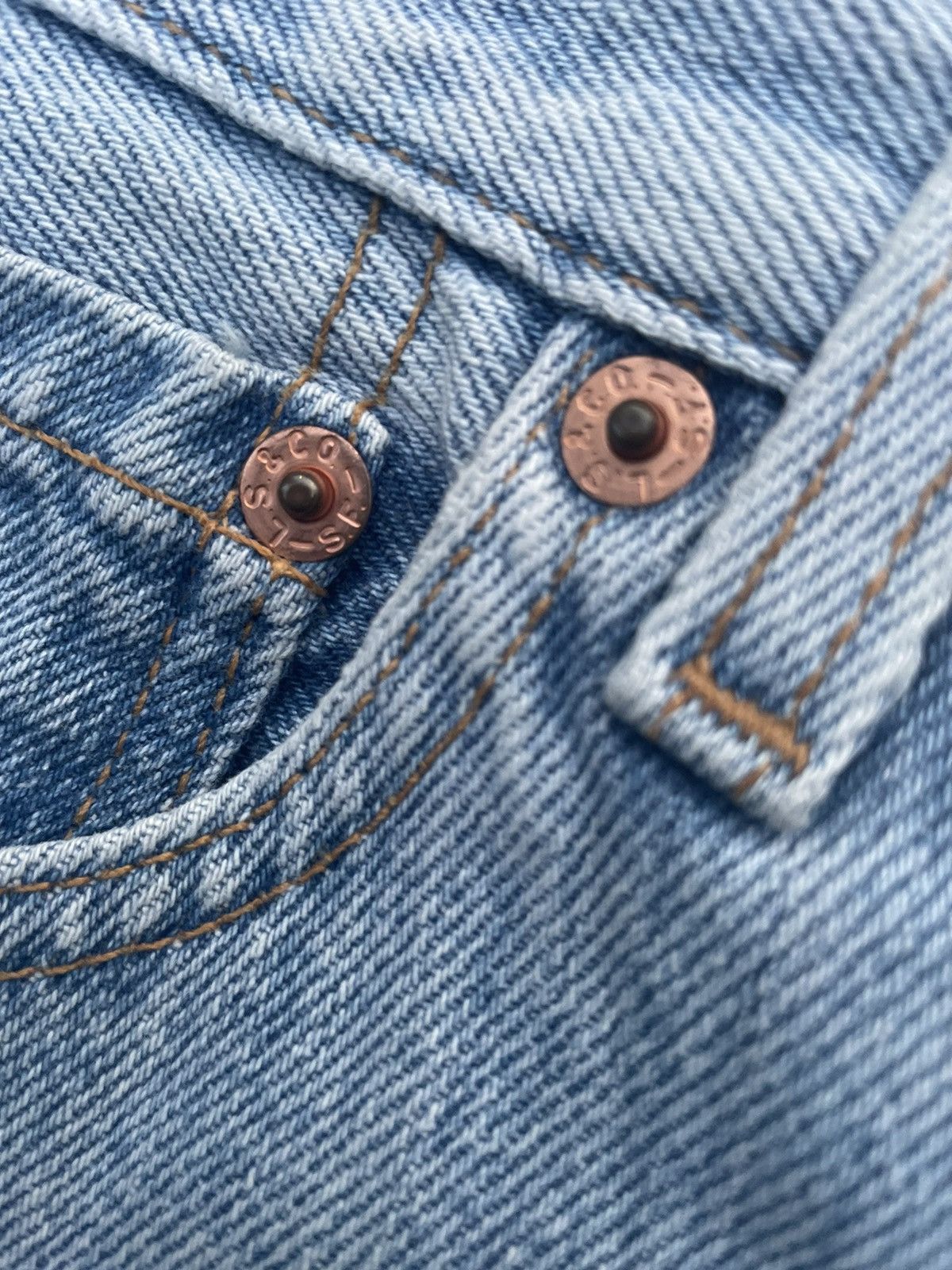 Levi's × Vintage Vintage Levi’s 501 1996 Usa Aging Faded Wash Size US 28 / EU 44 - 14 Thumbnail