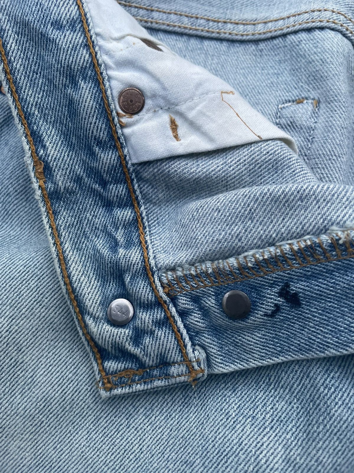 Levi's × Vintage Vintage Levi’s 501 1996 Usa Aging Faded Wash Size US 28 / EU 44 - 13 Thumbnail