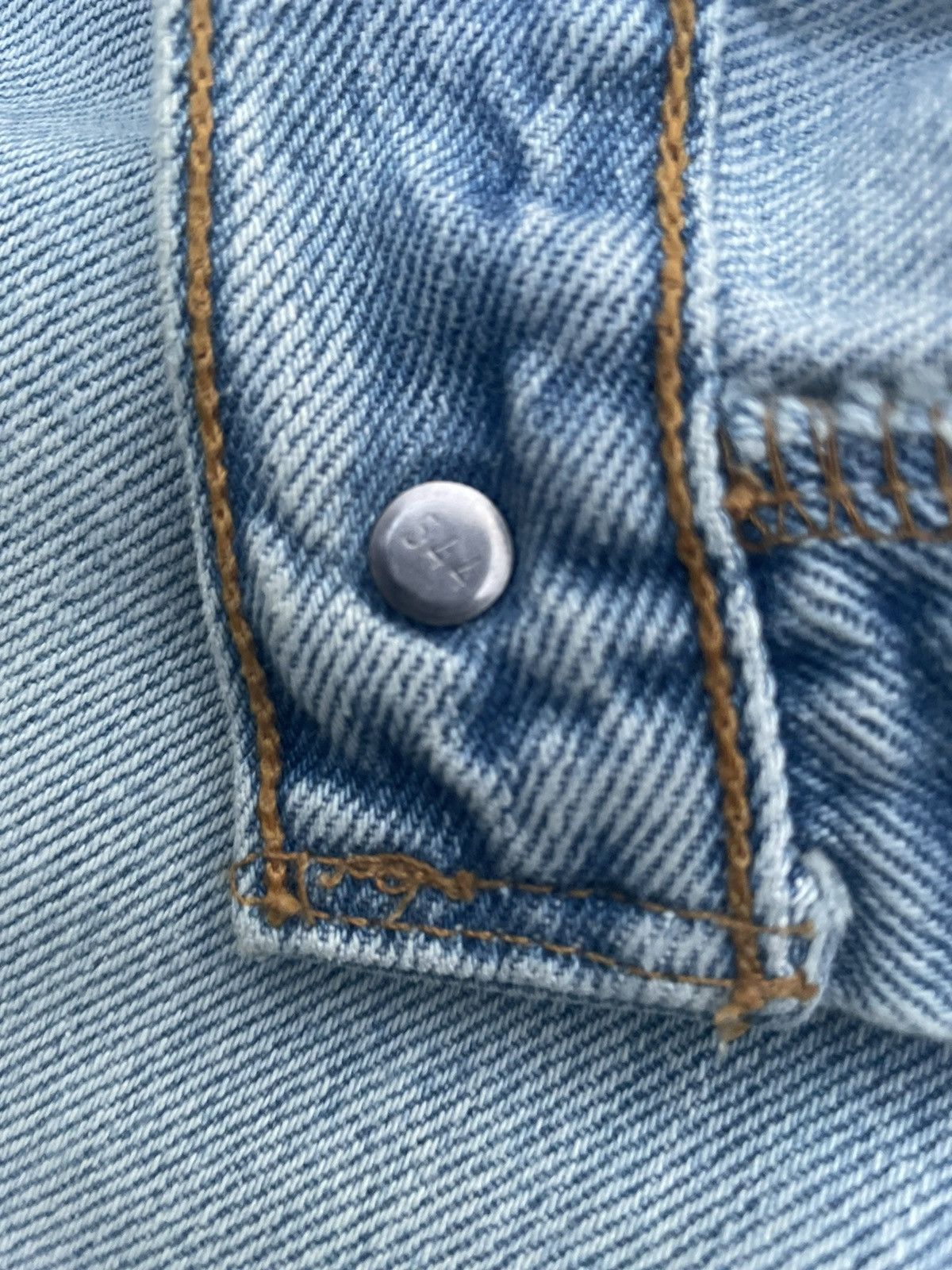Levi's × Vintage Vintage Levi’s 501 1996 Usa Aging Faded Wash Size US 28 / EU 44 - 12 Thumbnail