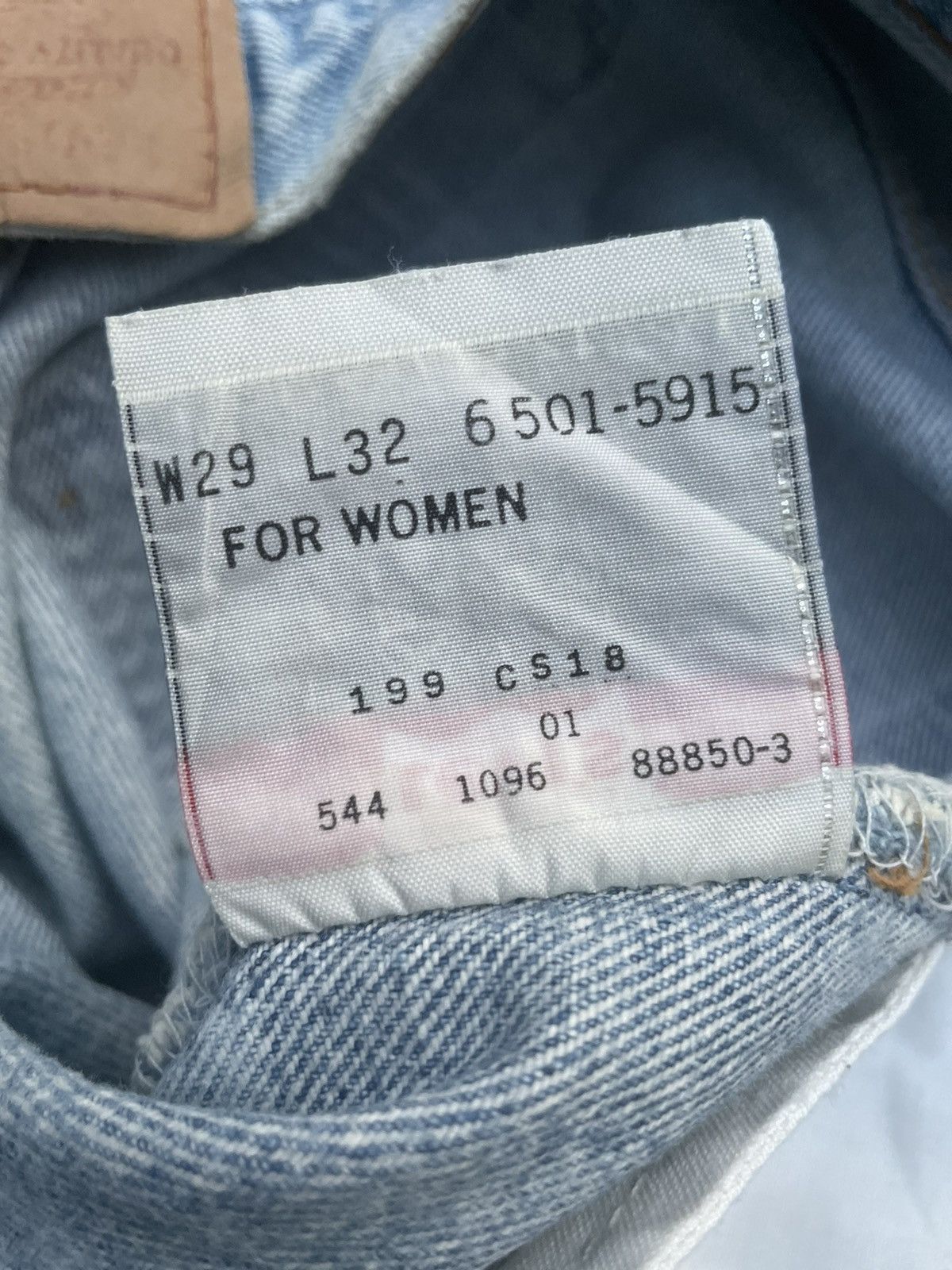 Levi's × Vintage Vintage Levi’s 501 1996 Usa Aging Faded Wash Size US 28 / EU 44 - 10 Thumbnail