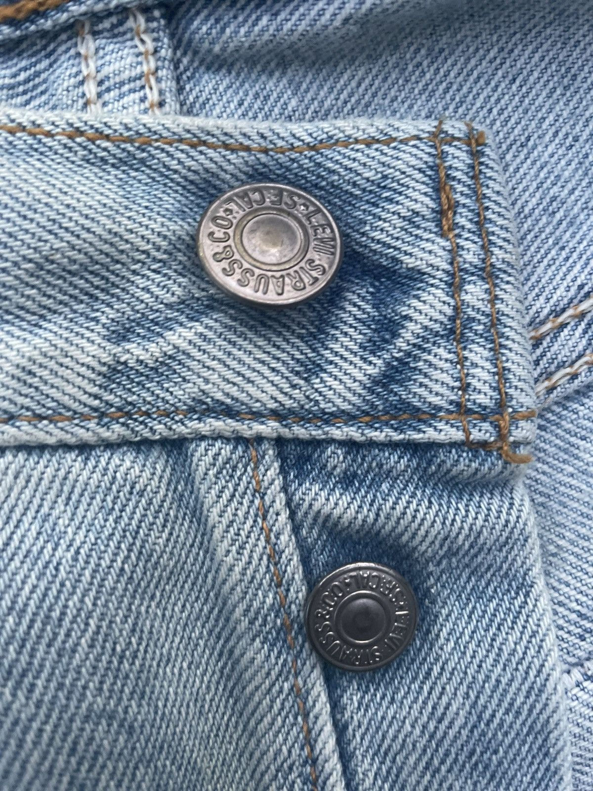 Levi's × Vintage Vintage Levi’s 501 1996 Usa Aging Faded Wash Size US 28 / EU 44 - 15 Thumbnail