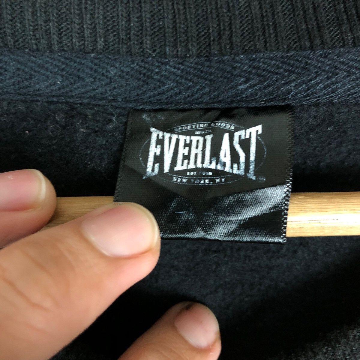 Everlast Vintage Everlast Spell Out Pullover Jumper Sweatshirt Size US L / EU 52-54 / 3 - 7 Thumbnail