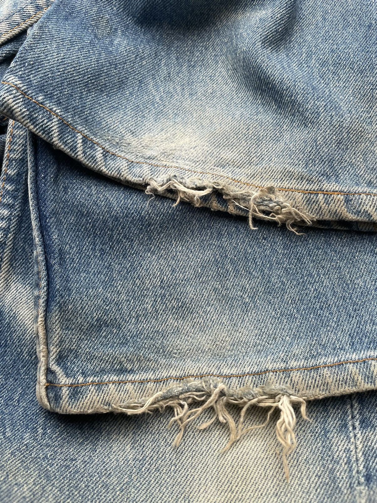 Levi's Vintage Levi’s 501XX e 1991 Usa Aging Distressed Size US 28 / EU 44 - 14 Thumbnail