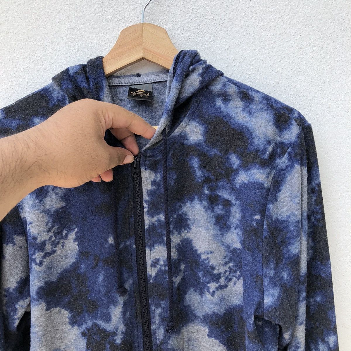 Japanese Brand KISSMARK JAPANESE BRAND HOODIE ACID WASH DESIGN VERY RARE Size US M / EU 48-50 / 2 - 3 Thumbnail
