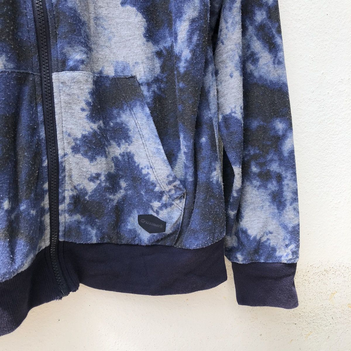 Japanese Brand KISSMARK JAPANESE BRAND HOODIE ACID WASH DESIGN VERY RARE Size US M / EU 48-50 / 2 - 4 Thumbnail