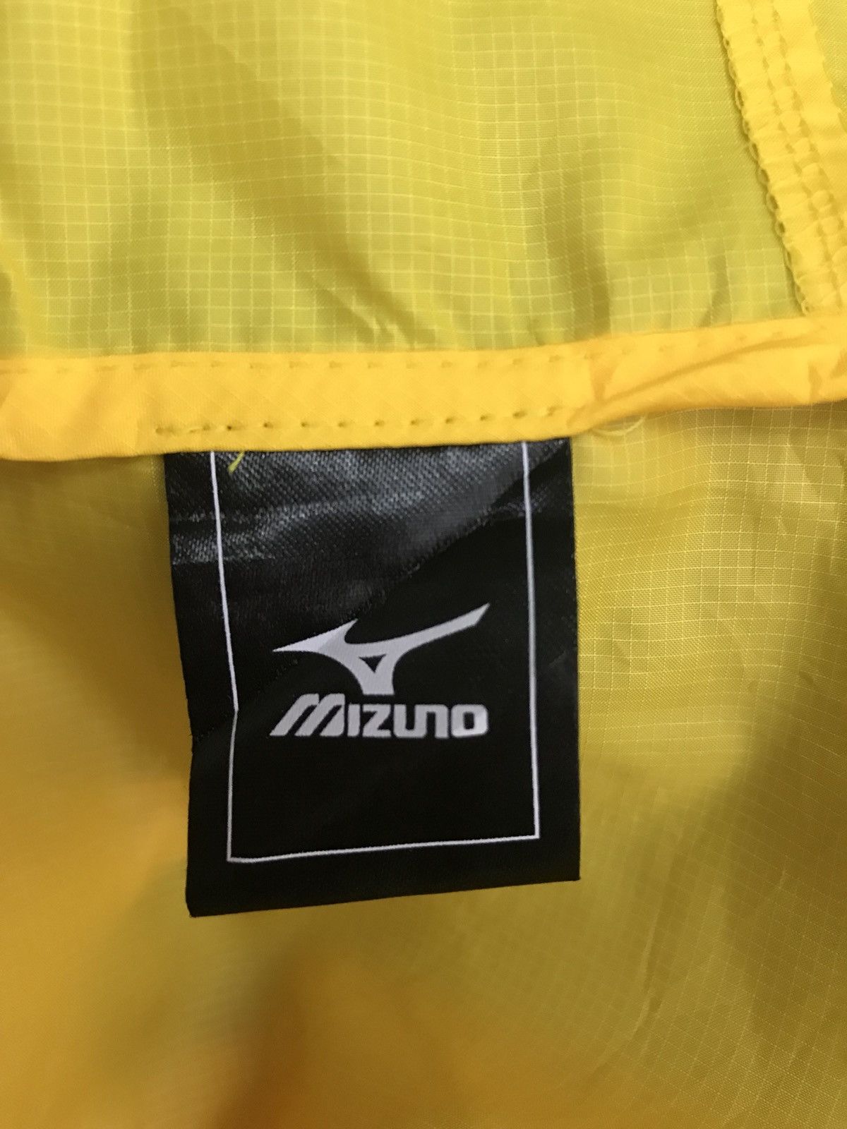 Mizuno Mizuno Running Osaka Marathon Volunteer Hooded Windbreaker Size US S / EU 44-46 / 1 - 4 Thumbnail
