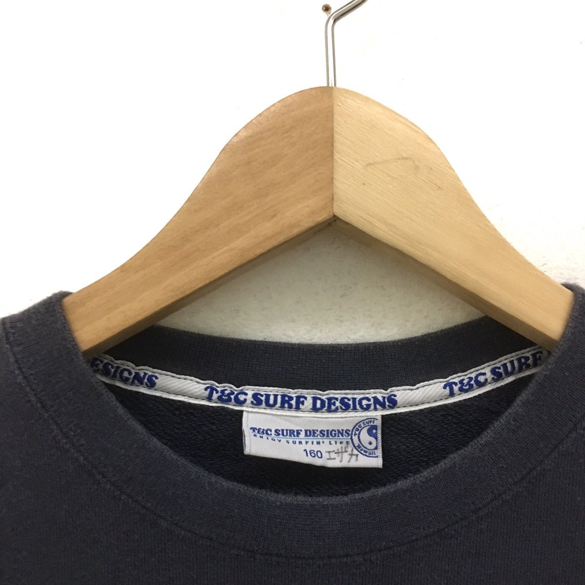 Vintage Vintage Surf Sweatshirt Biglogo Town & Country T&C hawaii Size S / US 4 / IT 40 - 5 Thumbnail