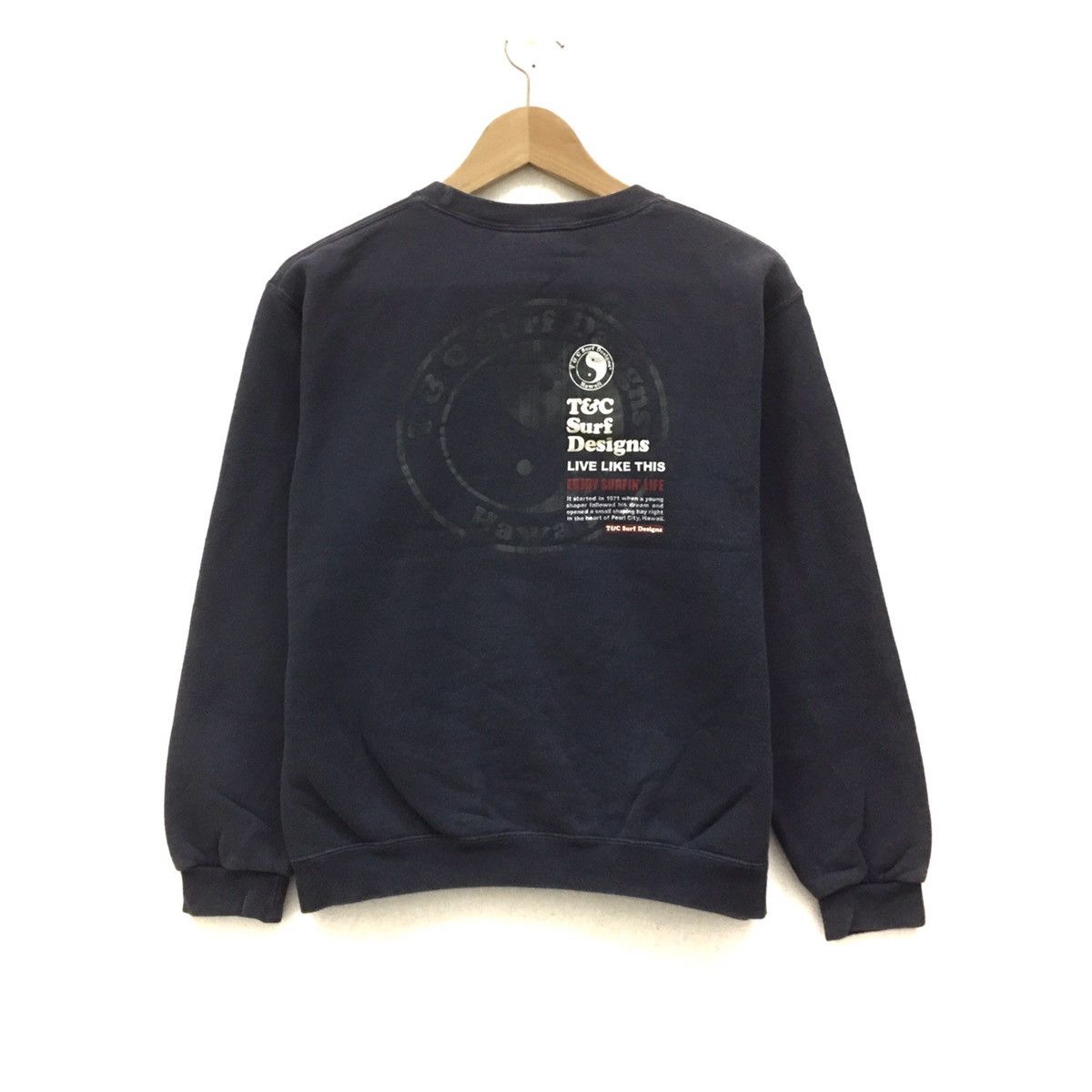 Vintage Vintage Surf Sweatshirt Biglogo Town & Country T&C hawaii Size S / US 4 / IT 40 - 1 Thumbnail