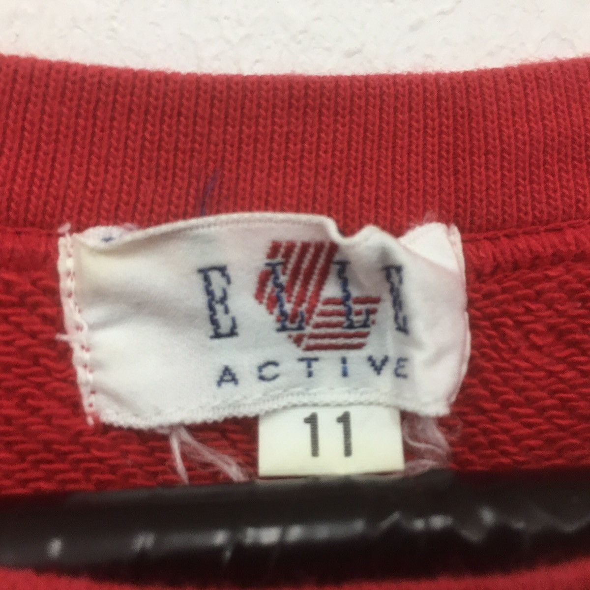 Japanese Brand × Vintage Vintage ELLE Sweatshirt Embroidery Spellout ELLE Active Size US M / EU 48-50 / 2 - 5 Thumbnail