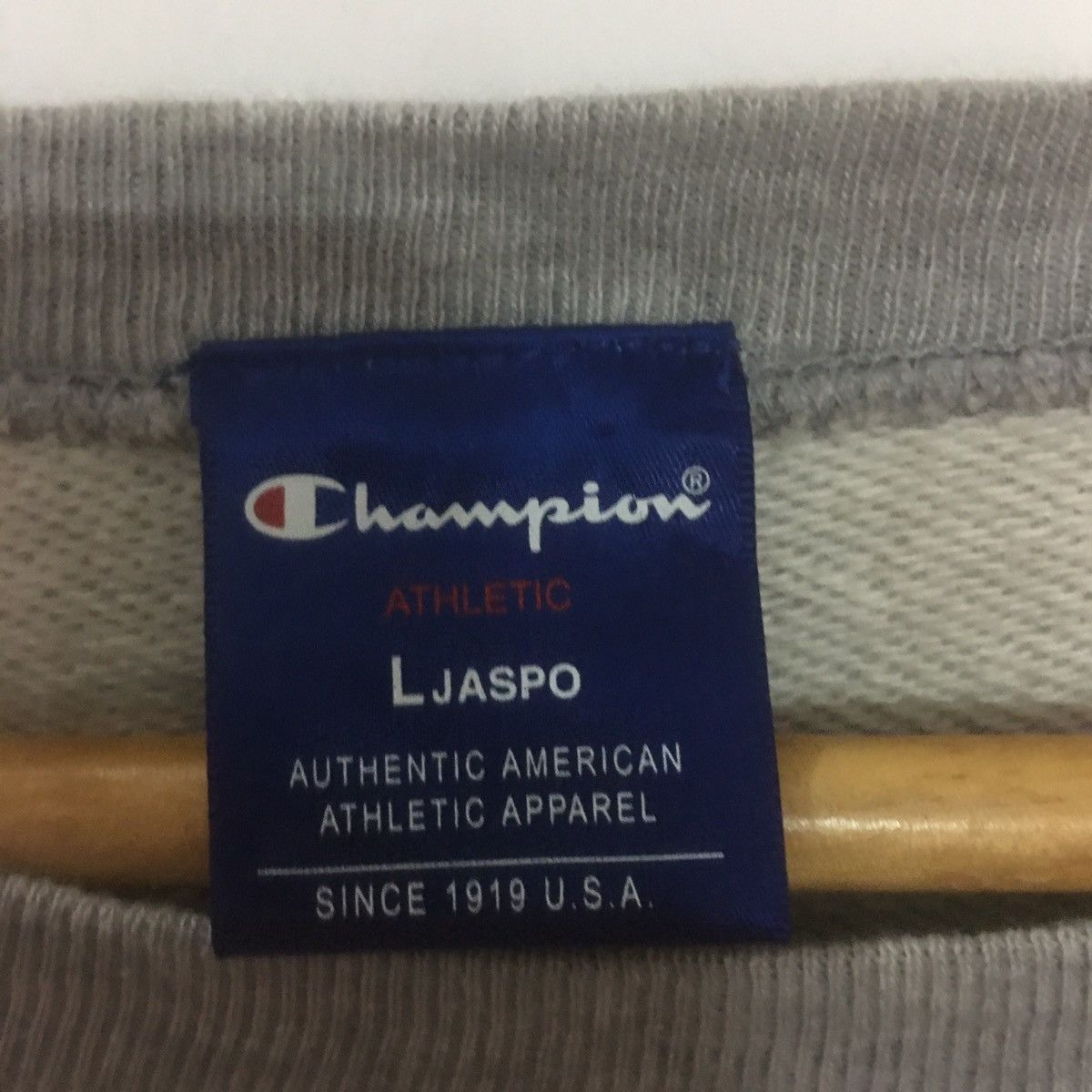 Champion Vintage Champion NYC5 Authentic Apparel BIG LOGO Spellout Size US M / EU 48-50 / 2 - 14 Thumbnail