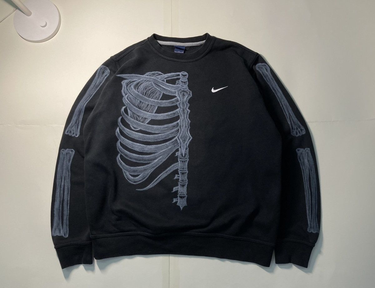 nike skeleton skull ☠️ custom rare vintage sweatshirt swoosh