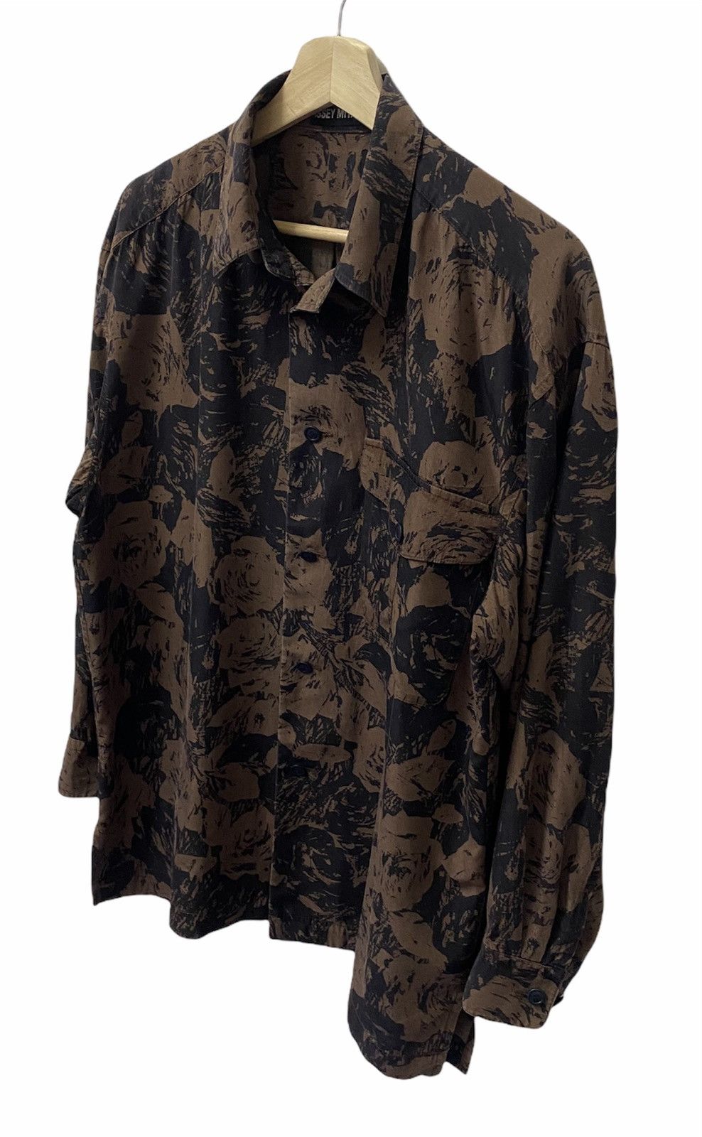 Issey Miyake RARE🔥VINTAGE ISSEY MIYAKE FLORAL PRINT BUTTONED Size US M / EU 48-50 / 2 - 3 Thumbnail