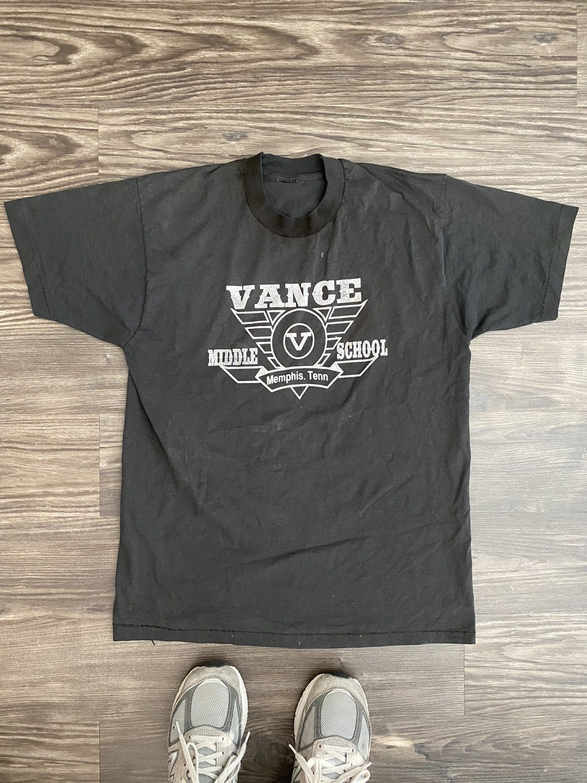 Vintage Vintage Faded Black 90s Single Stitch T Shirt Size US L / EU 52-54 / 3 - 1 Thumbnail