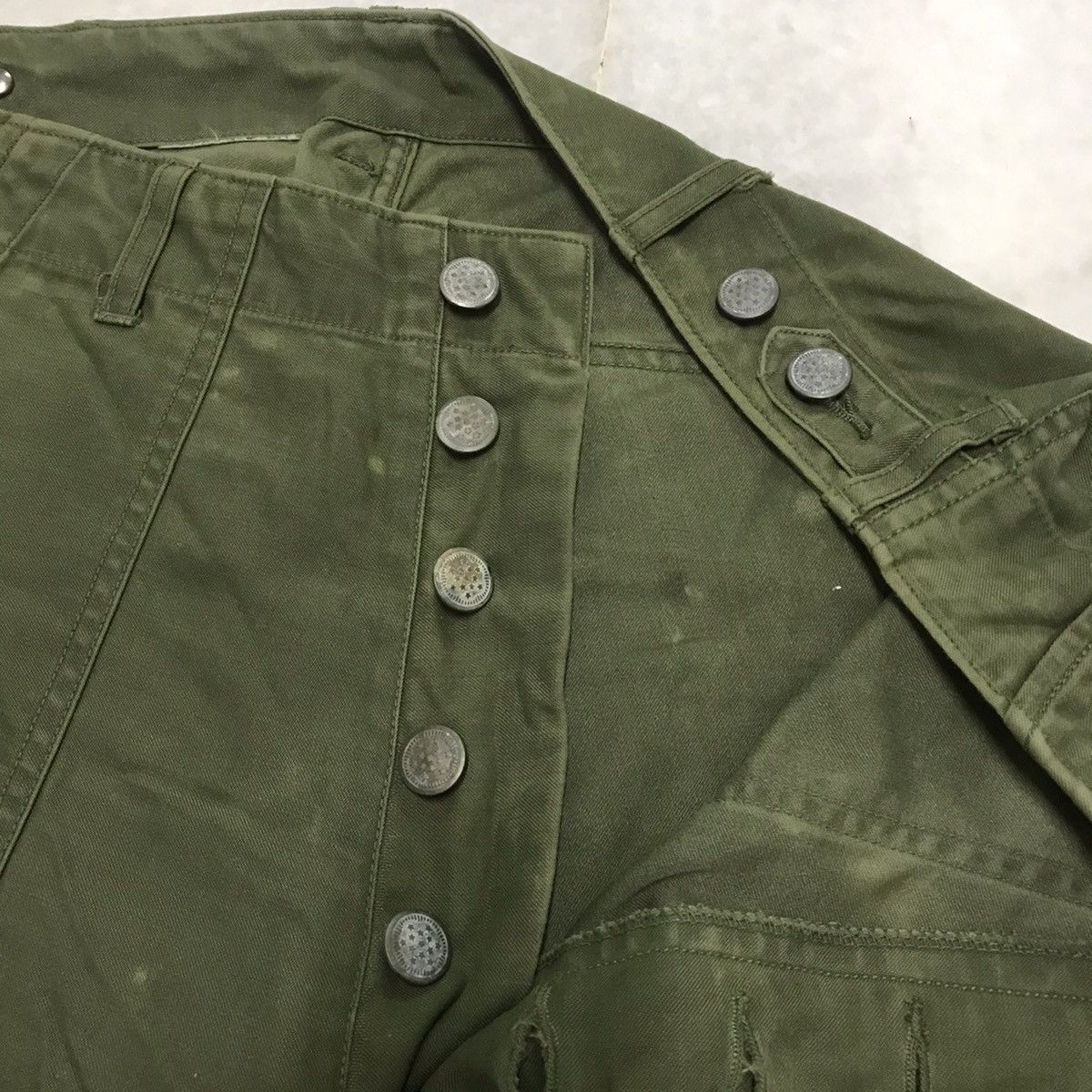 Powell Peralta Vintage Distressed Powell Peralta Cargo Army Pants Size US 30 / EU 46 - 13 Thumbnail