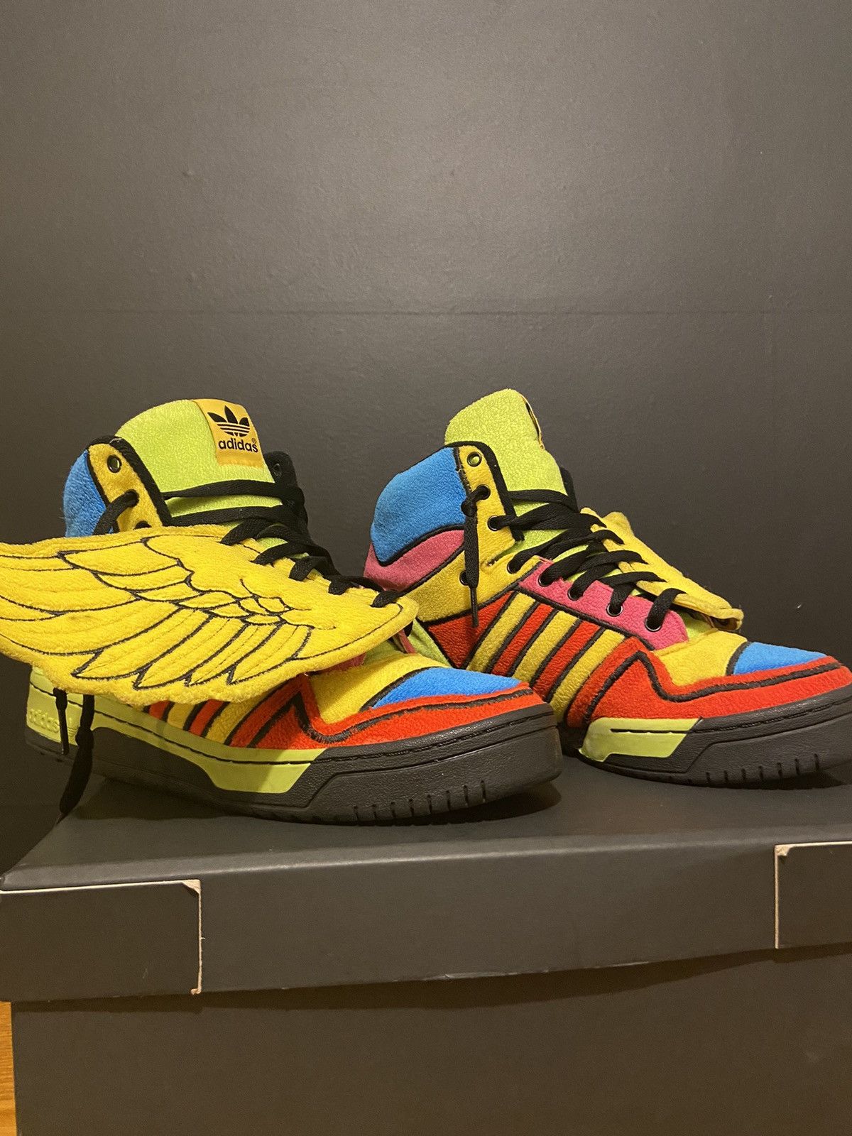 adidas jeremy scott wings rainbow