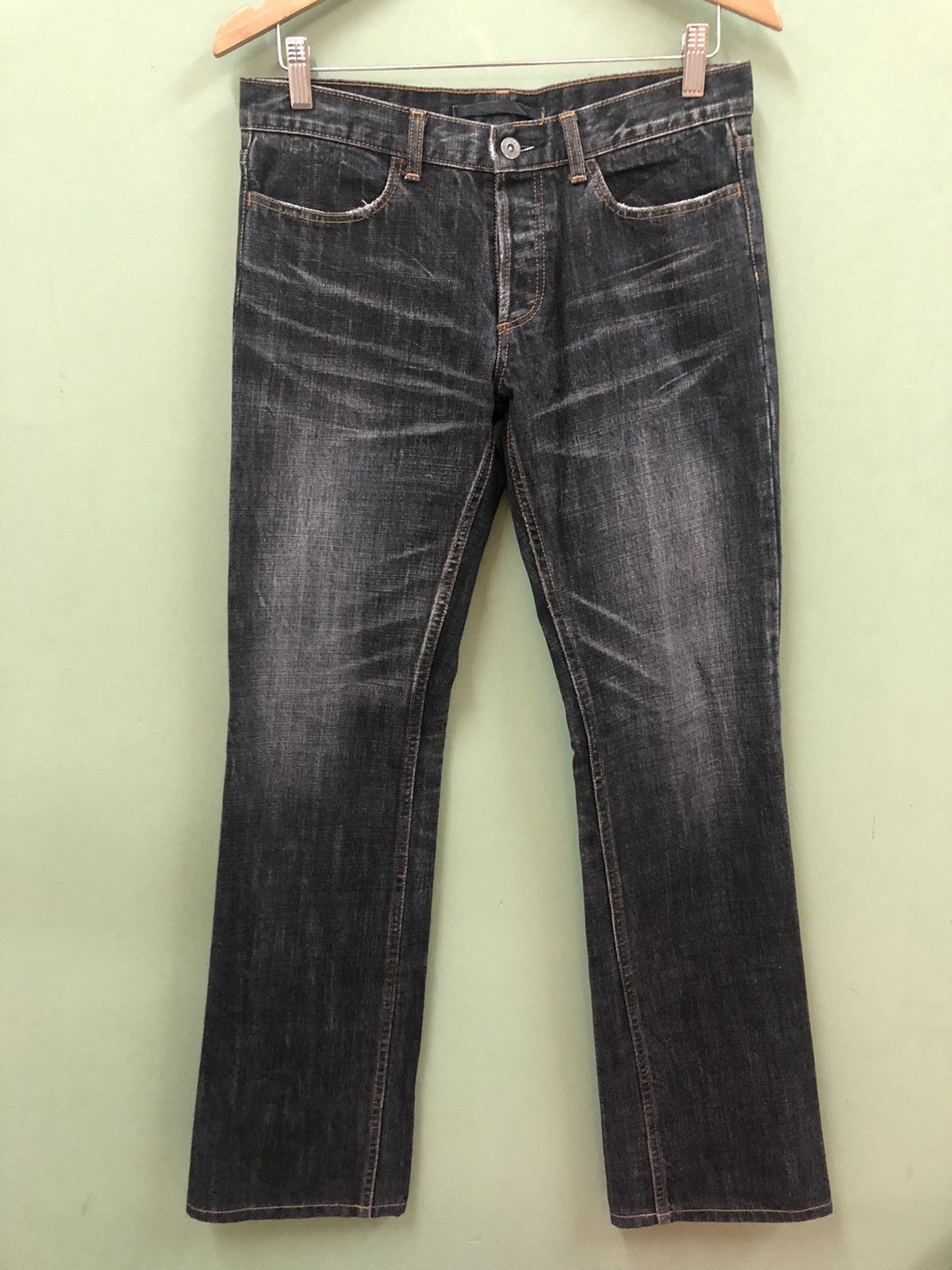 Designer × Japanese Brand × RIPVANWINKLE RIPVANWINKLE - SLIM FLARE FIT MEDIUM WASH DISTRESS JEANS Size US 30 / EU 46 - 1 Thumbnail