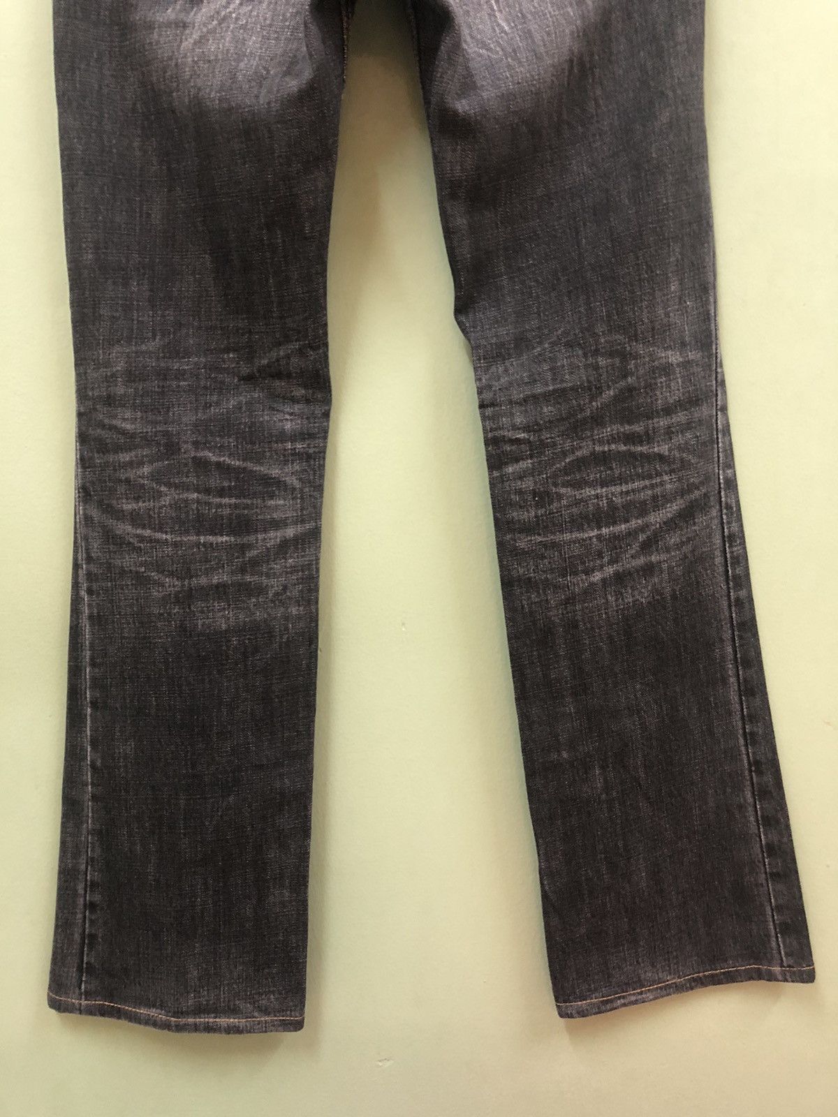 Designer × Japanese Brand × RIPVANWINKLE RIPVANWINKLE - SLIM FLARE FIT MEDIUM WASH DISTRESS JEANS Size US 30 / EU 46 - 8 Thumbnail