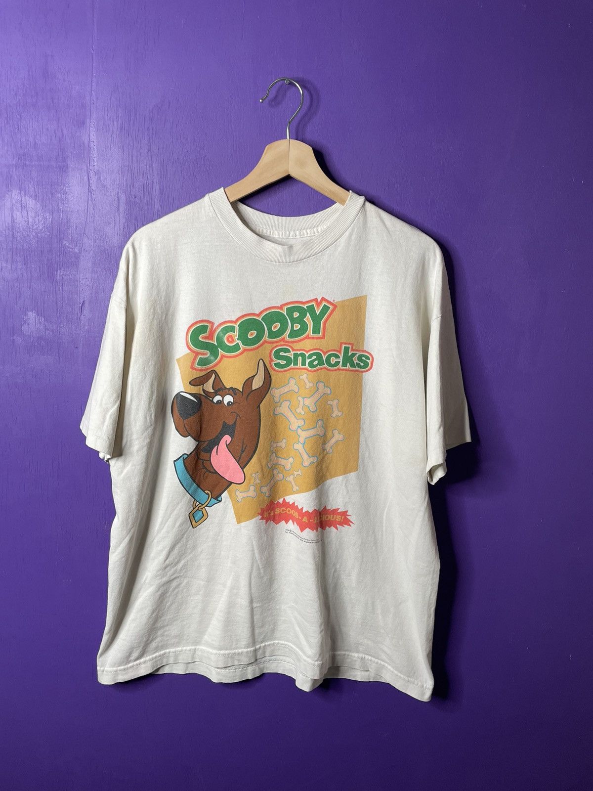 image of Made In USA x Vintage 90's Scooby Doo Scooby Snacks T-Shirt in White, Men's (Size XL)