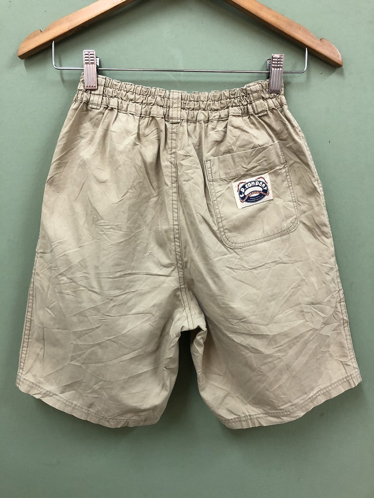 C.P. Company C.P COMPANY - VINTAGE WAISTBAND SHORTS FOR HER Size US 26 / EU 42 - 2 Thumbnail