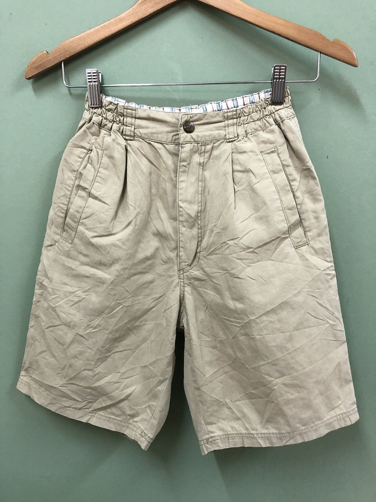 C.P. Company C.P COMPANY - VINTAGE WAISTBAND SHORTS FOR HER Size US 26 / EU 42 - 4 Thumbnail