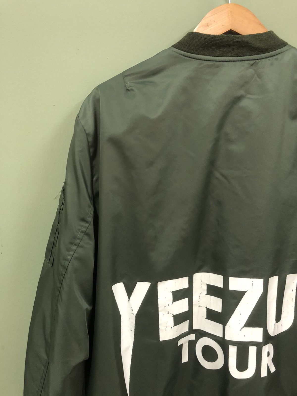Other MA-1 TOUR MILITARY BOMBER FLIGHT JACKET Size US XL / EU 56 / 4 - 2 Thumbnail
