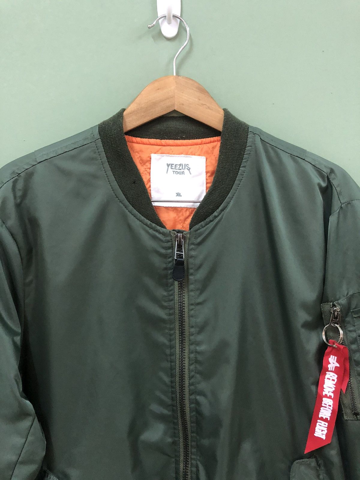 Other MA-1 TOUR MILITARY BOMBER FLIGHT JACKET Size US XL / EU 56 / 4 - 5 Thumbnail