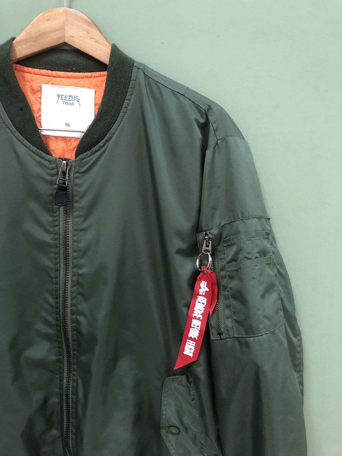 Other MA-1 TOUR MILITARY BOMBER FLIGHT JACKET Size US XL / EU 56 / 4 - 7 Thumbnail