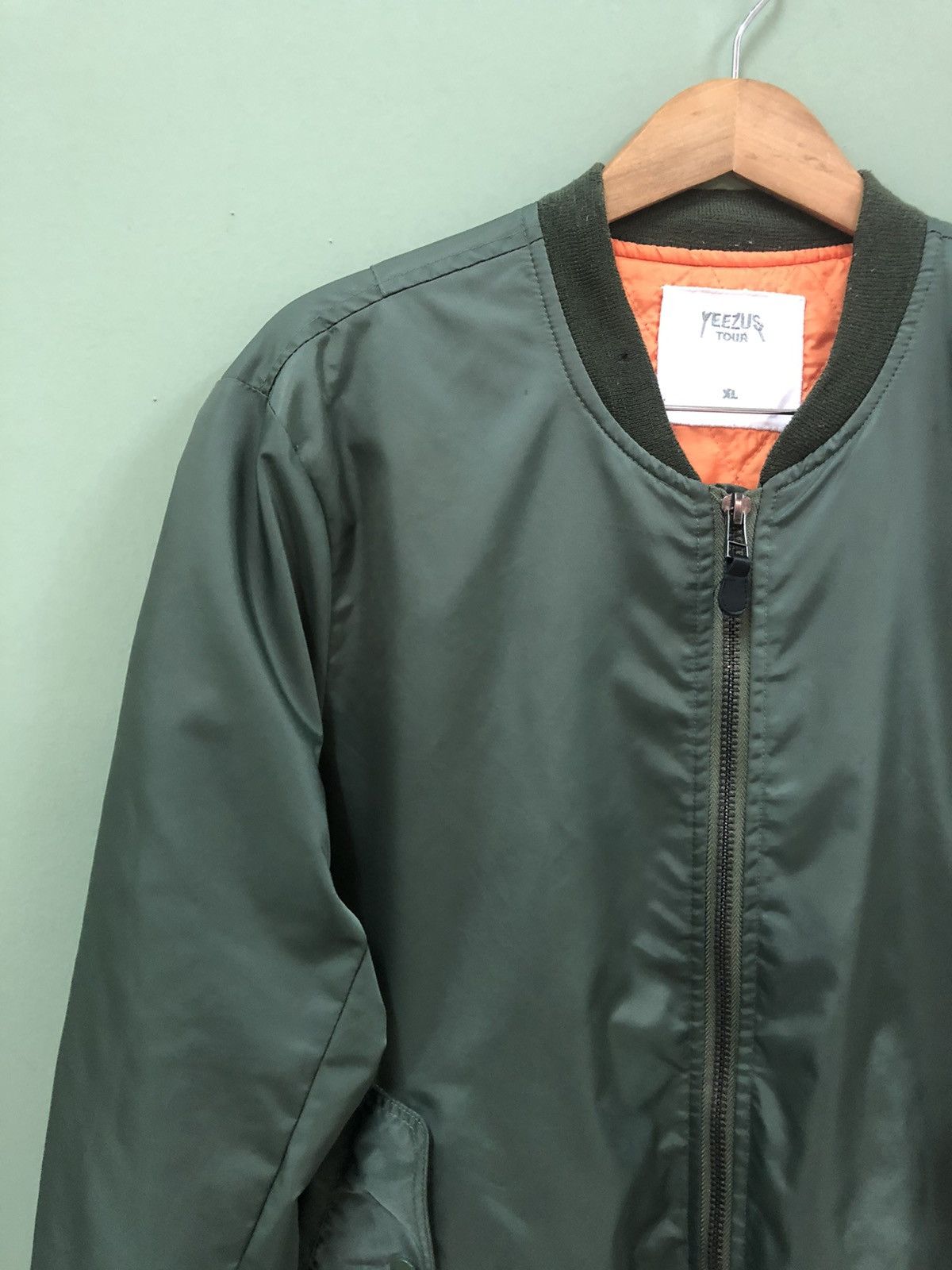Other MA-1 TOUR MILITARY BOMBER FLIGHT JACKET Size US XL / EU 56 / 4 - 6 Thumbnail
