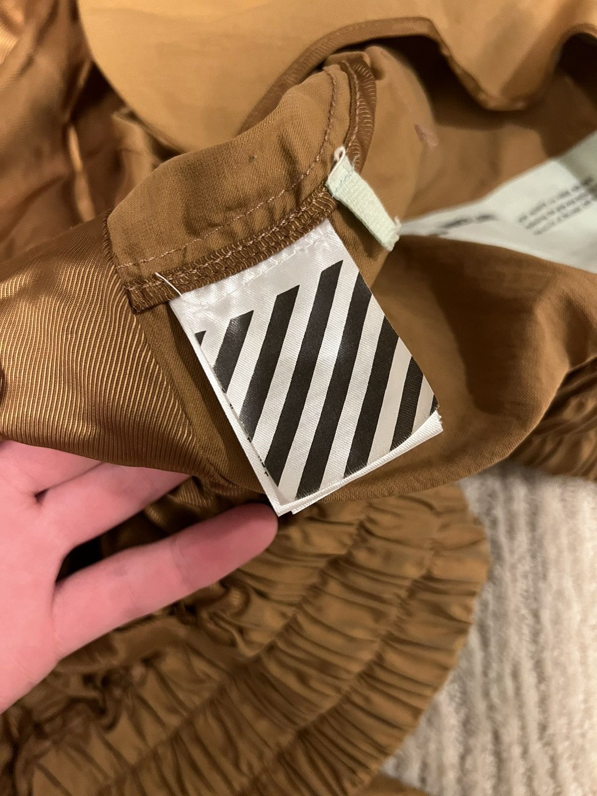 Off-White Off White Tan Scorpion Embroidered Bomber Jacket Size M / US 6-8 / IT 42-44 - 11 Thumbnail