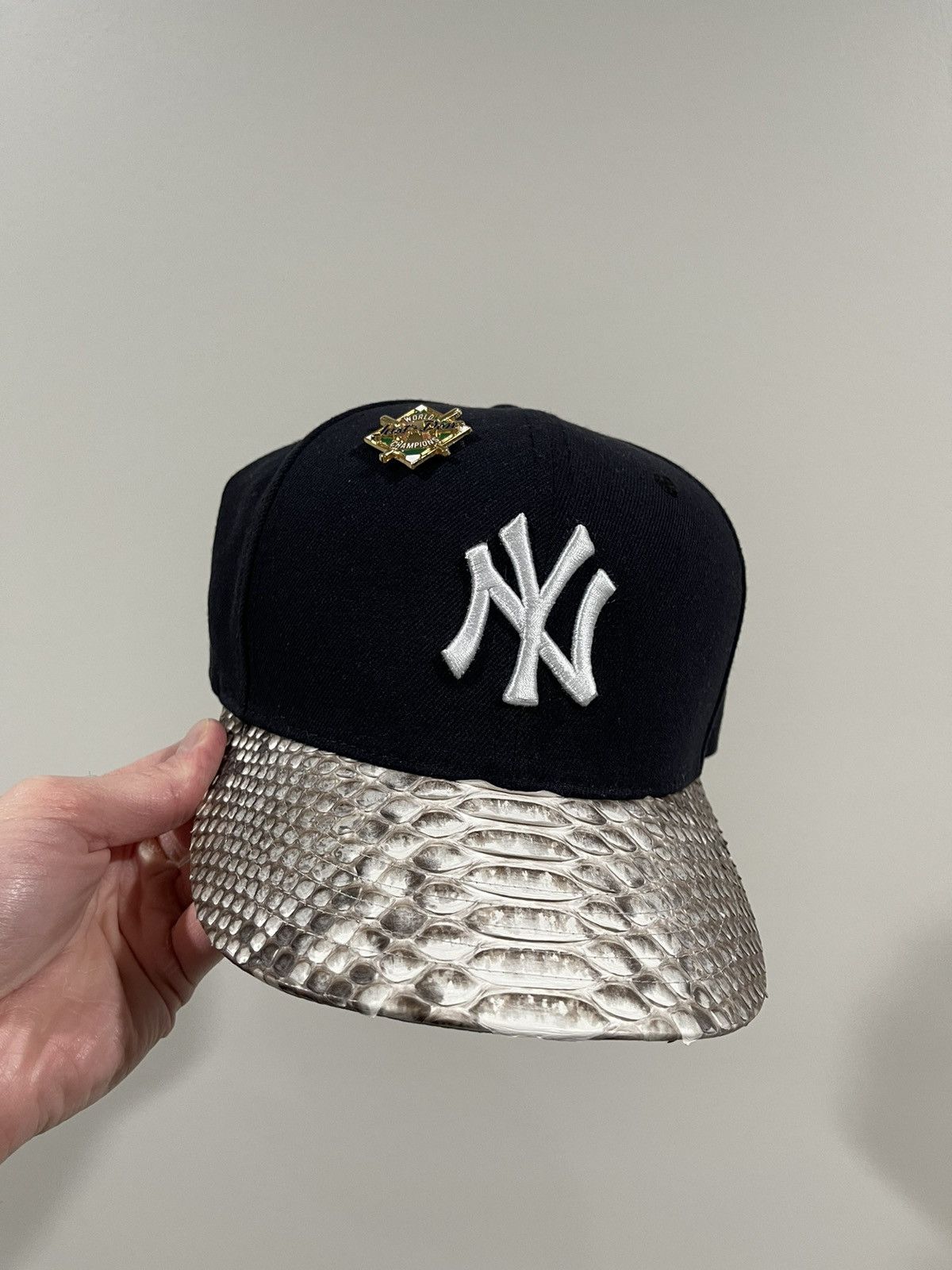 Just Don Just Don MLB NYY New York Yankes 2021 Snakeskin Navy Hat Size ONE SIZE - 8 Thumbnail